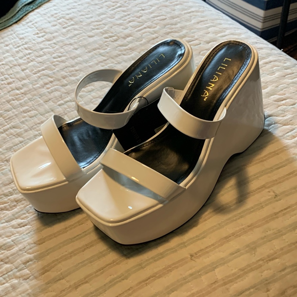 Forever 21 Liliana White Patent Platform Wedge Slides NWT’s 9.